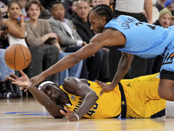 APTOPIX Pacers Clippers Basketball