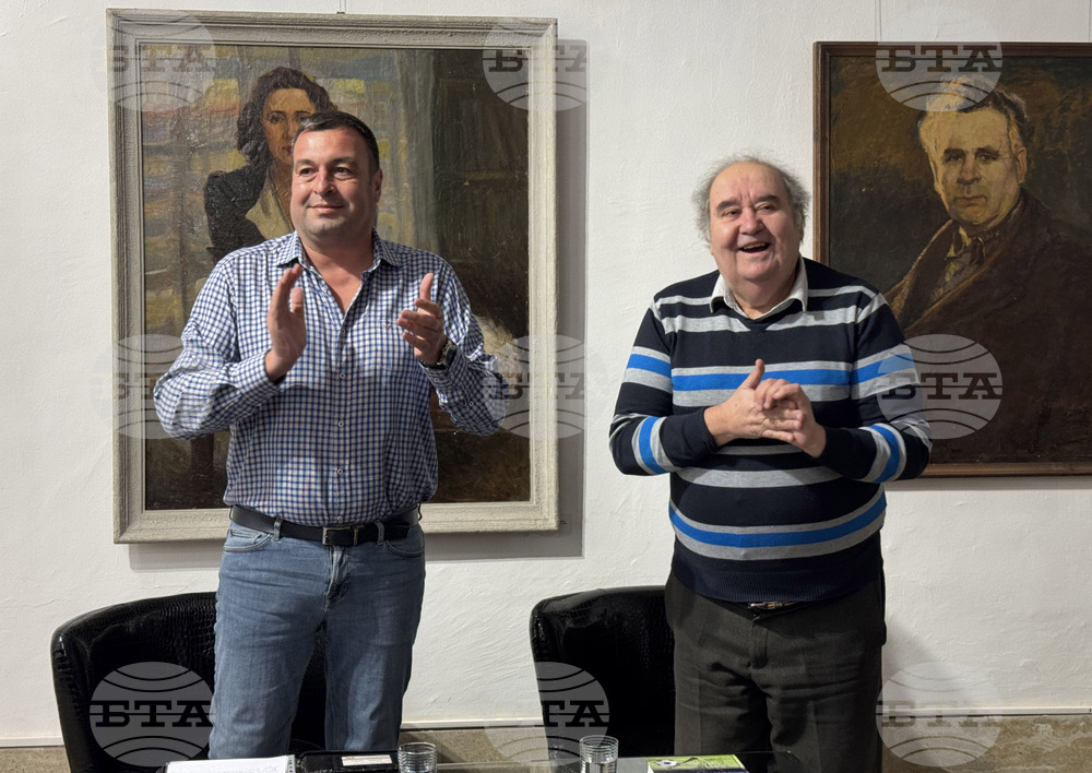 Казанлък - Ваньо Стоилов - книга - представяне