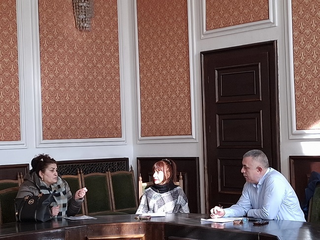 Община Сливен: Лични, служебни и въпроси за градската среда поставяха граждани в приемния ден на кмета Стефан Радев