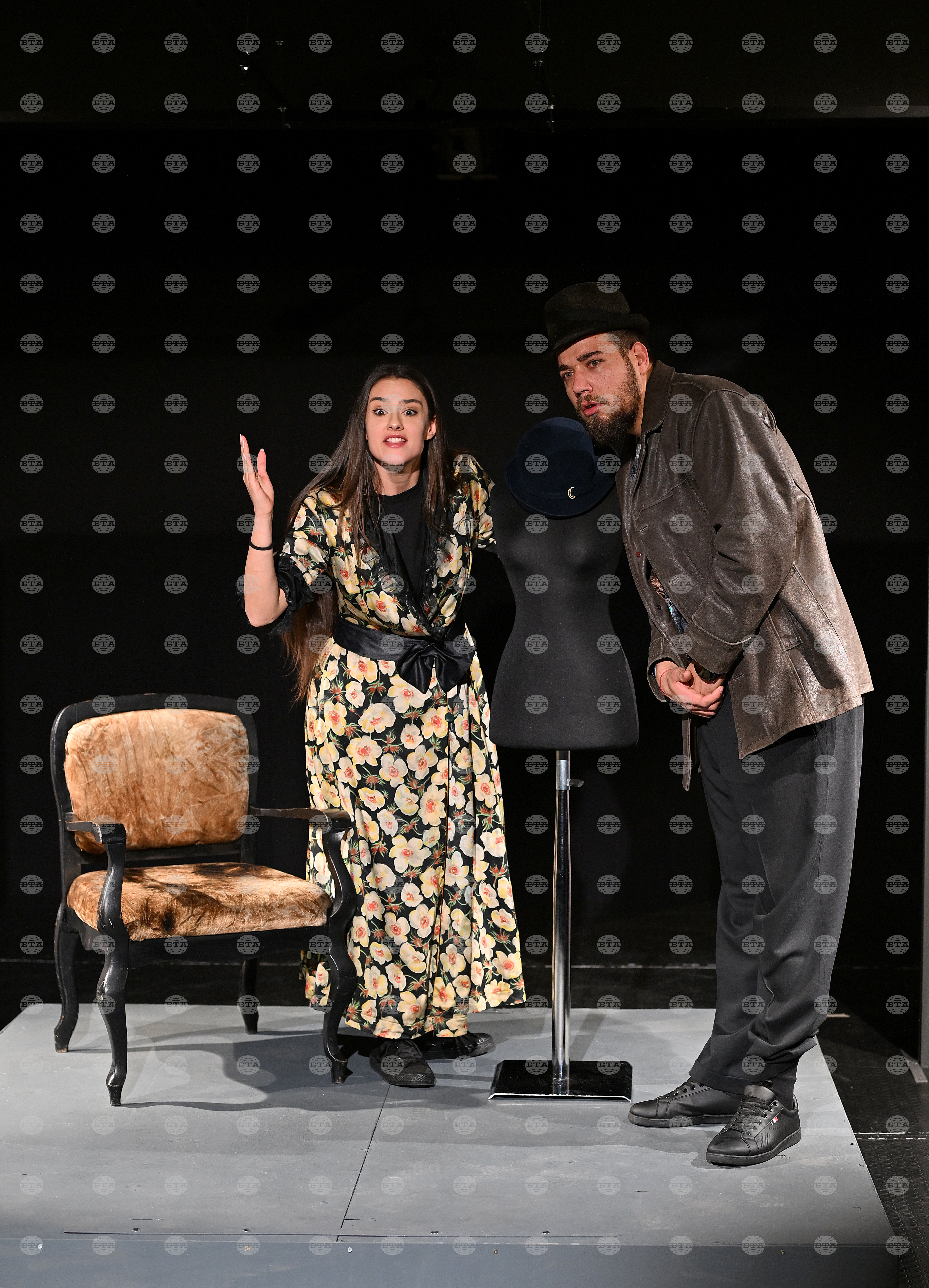 Монтана - театър - премиера