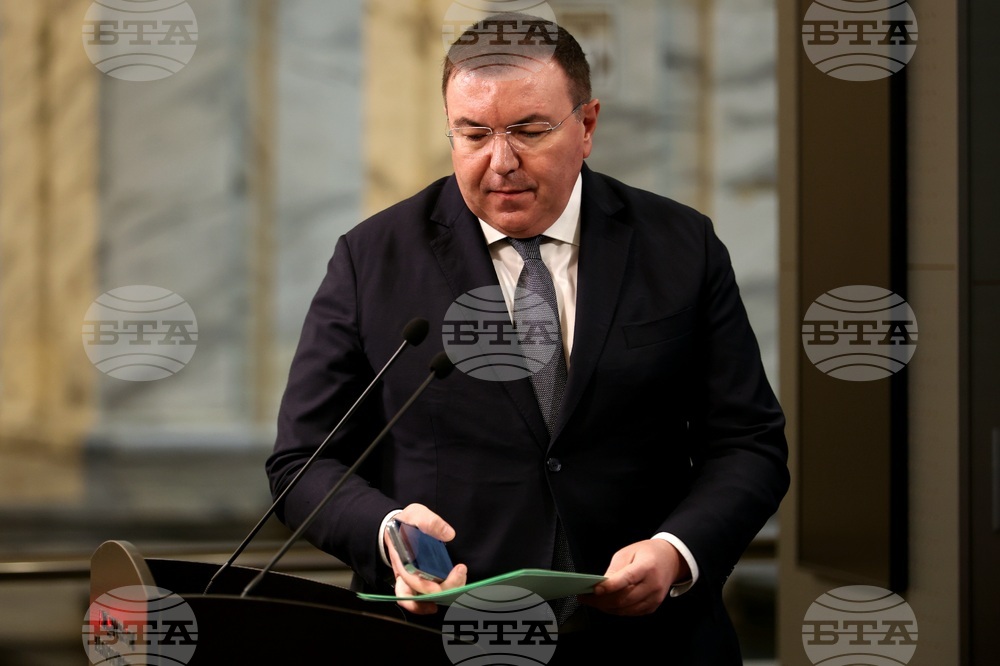 Целта ни е да подберем хора, които са експерти и имат доказани качества и опит, заяви Костадин Ангелов за избора в регулаторите