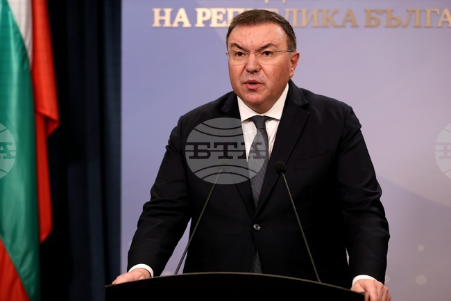 ГЕРБ-СДС внасят законодателни промени за пълна забрана на вейповете и за продажбата на енергийни напитки на лица под 18 години