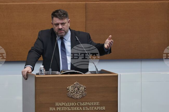Винаги сме били за мирно регулиране на конфликта, каза вицепремиерът Атанас Зафиров за позицията на БСП по отношение на войната в Украйна 