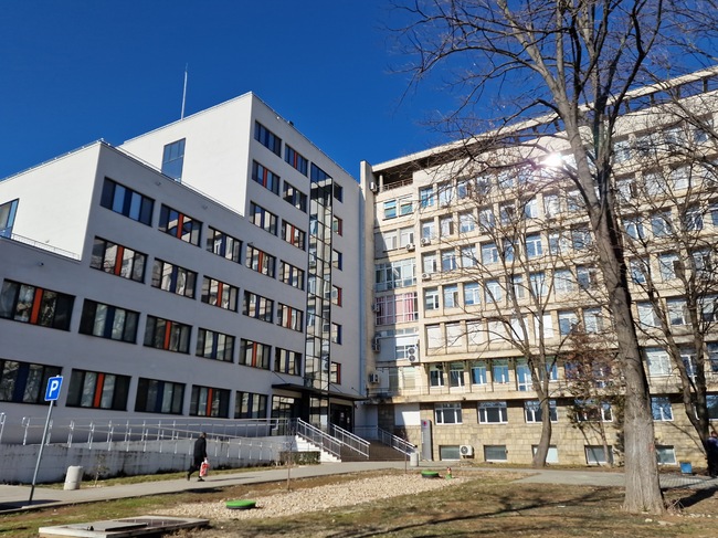 Във Велико Търново ще стимулират финансово лекари-специализанти в следдипломното обучение, съобщиха МОБАЛ "Д-р Стефан Черкезов"