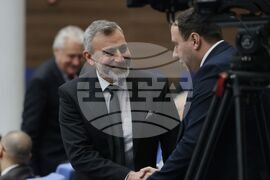 Парламент - парламентарен контрол