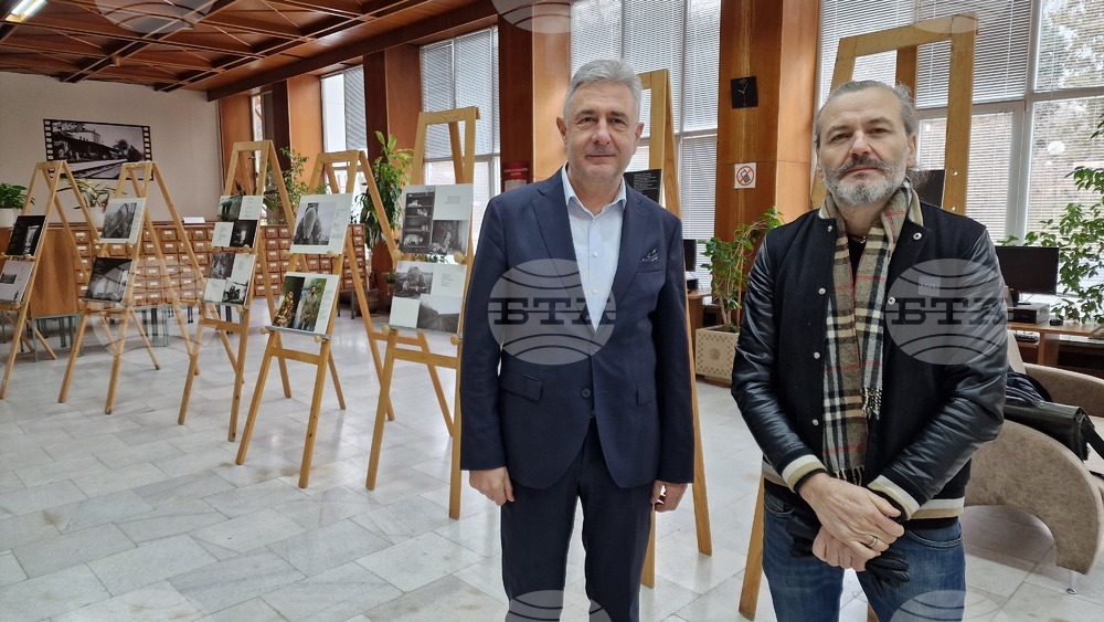 Изложба „Деца на войната: Три години война“ и експозиция от военни фотографии на Максим Кривцов ще бъдат открити в Шумен на 10 февруари