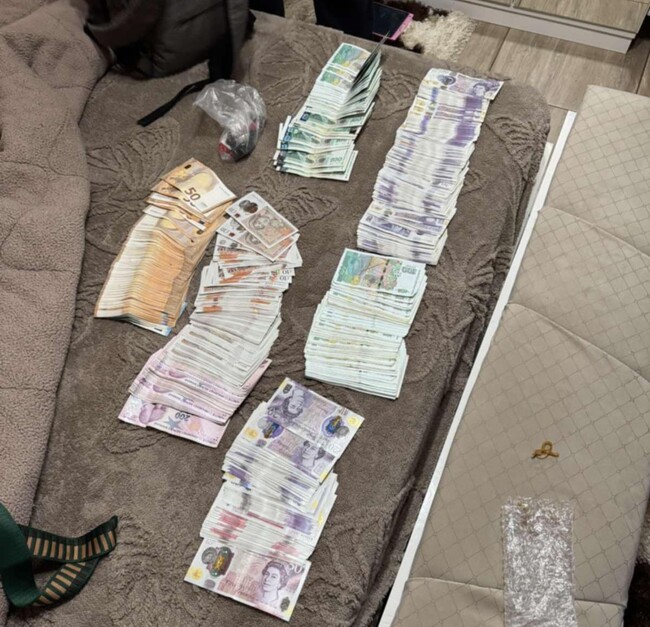 МВР: Криминалисти от ОДМВР – Сливен разкриха кражба на 1,5 кг злато и значителна сума пари