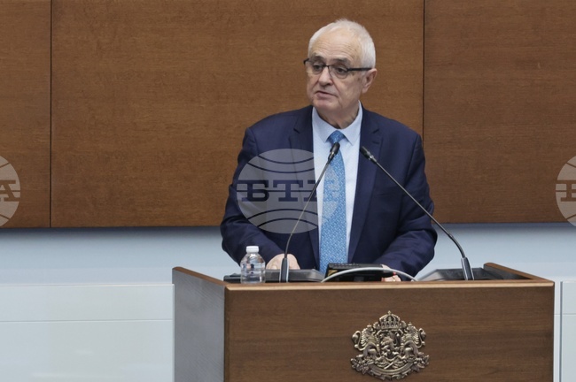 Военновъздушните сили ще разполагат с удвоен капацитет за гасене на пожари през тази година, каза министър Атанас Запрянов