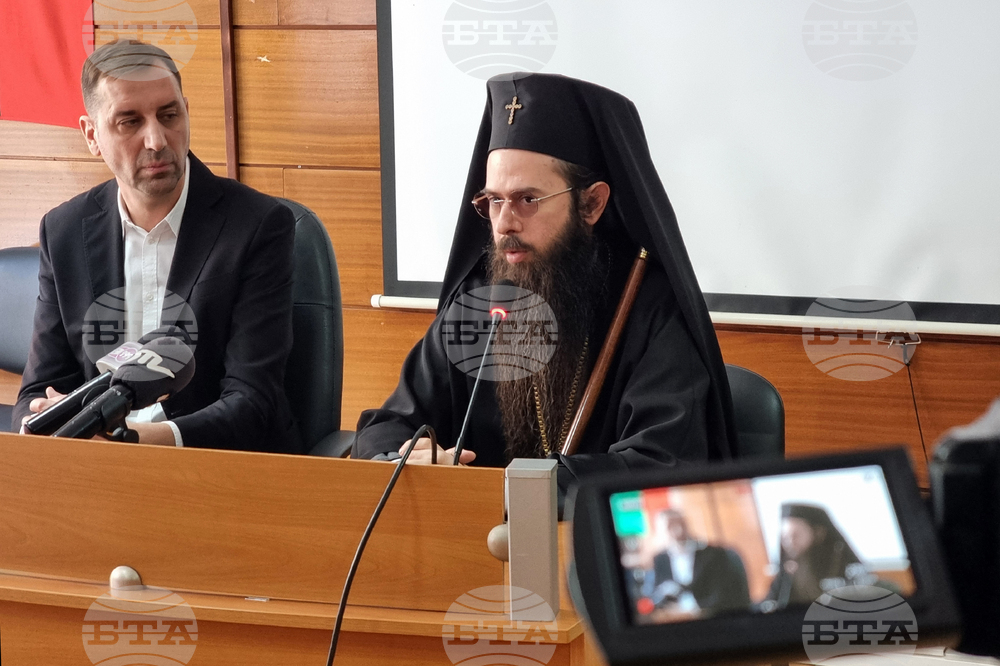 Сливенският митрополит Арсений обсъди с директори на училища в Ямбол възможността за часове по вероучение