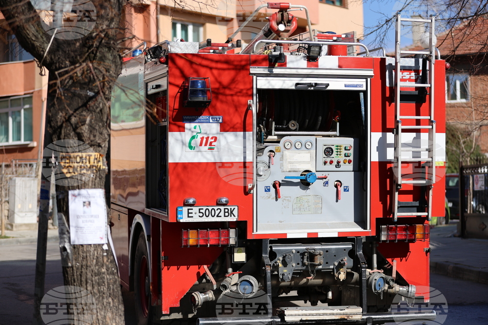 Общо 143 пожара са ликвидирани в страната през денонощието, един човек е загинал