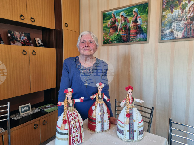  Брезник - Малинка Варадинова - творчество