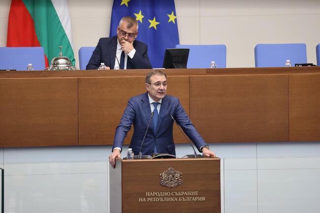 Министър Гуцанов: Необходими са спешни координирани действия на всички институции за подкрепа на пострадалите от домашно насилие