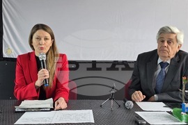 Плевен - пчеларство - изложение - Цветелина Пенкова