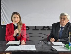 Плевен - пчеларство - изложение - Цветелина Пенкова