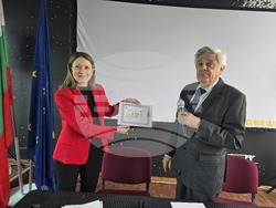 Плевен - пчеларство - изложение - Цветелина Пенкова