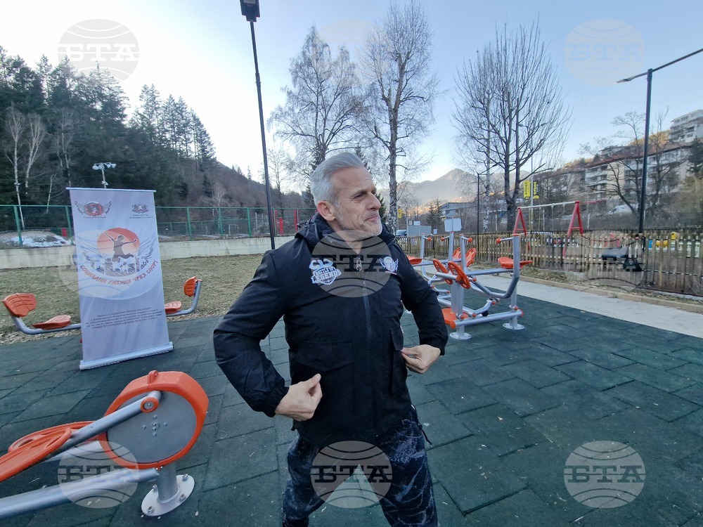 Легендата на спортната гимнастика Йордан Йовчев направи демонстрации по стрийт фитнес в Смолян