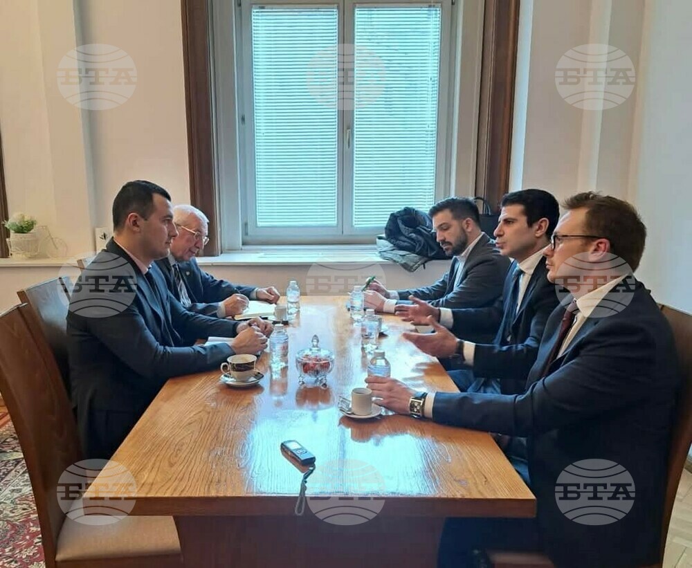 Президентът на БФС Георги Иванов се срещна с председателя на Комисията по въпросите на младежта и спорта Габриел Вълков