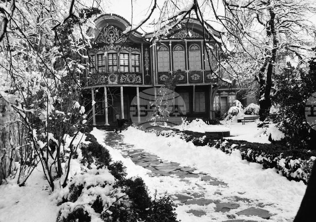 Старият Пловдив през зимните дни