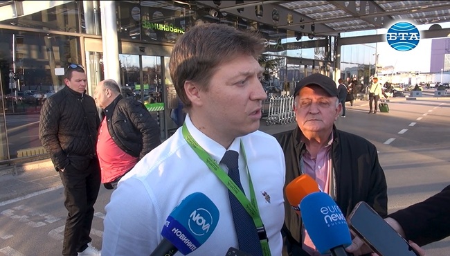 Важно е да няма потърпевши от новата организация на движението пред Терминал 2, каза председателят на съюз „Такси“