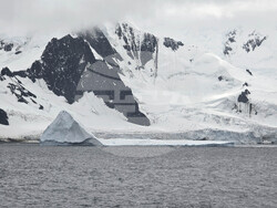Антарктида - НИК 421 - остров Кинг Джордж