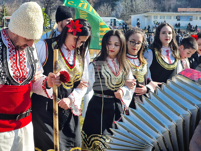 Фестивалът "На Сурва в Джерман" се провежда за втора поредна година