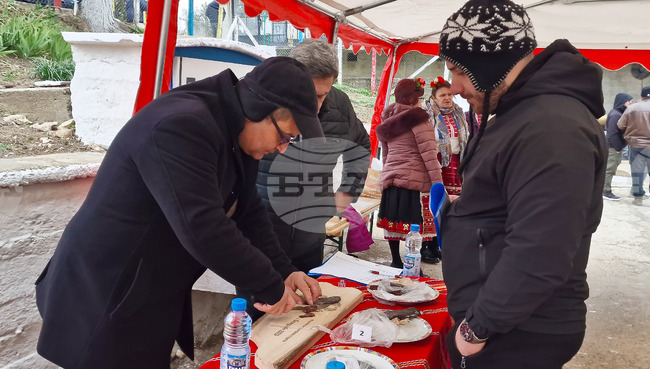 Село Божурово - домашен суджук - празник
