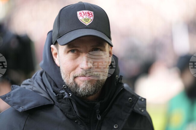 Себастиан Хьонес продължи договора си с Щутгарт