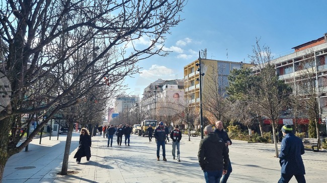 Косовското правителство одобри проектозакони за тавана на цените на основните продукти и за задължителното здравно осигуряване