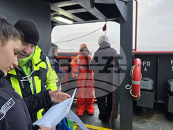 Антарктида - НИК 421 - о. Кинг Джордж - пета група