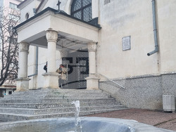 Търговище - храм „Св. Йоан Рилски“ - неделна служба