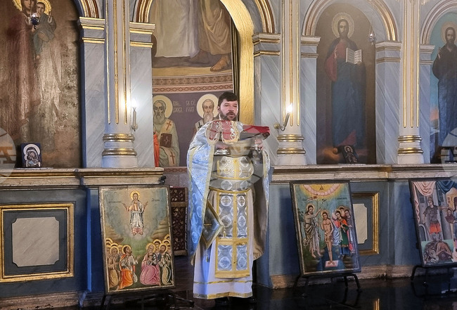 Покаянието е сила, която отваря пред нас вратата на вечния живот и на Божественото царство, каза отец Милен от плевенския храм „Света Параскева“