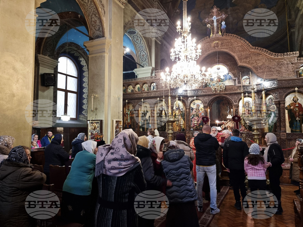 Ямбол - храм „Св. Николай Чудотворец" - неделна литургия и проповед