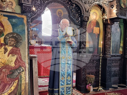 Шумен - църква „Свето Възнесение"  - неделна служба