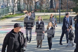 Косово - парламентарни избори - Люмир Абдиджику - гласуване 