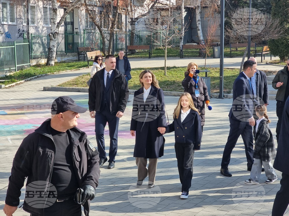 Косово - парламентарни избори - Люмир Абдиджику - гласуване