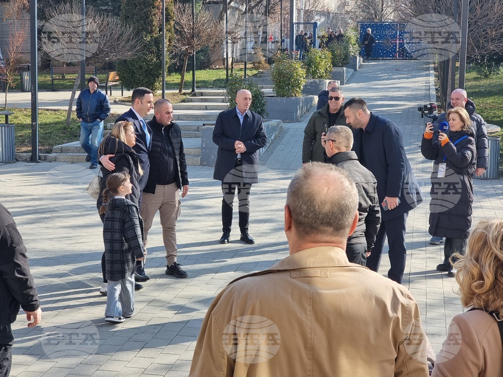 Косово - парламентарни избори - Люмир Абдиджику - гласуване