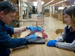 Филм разказва за отлъчването от църквата на Барух Спиноза, снимка – Master of Art