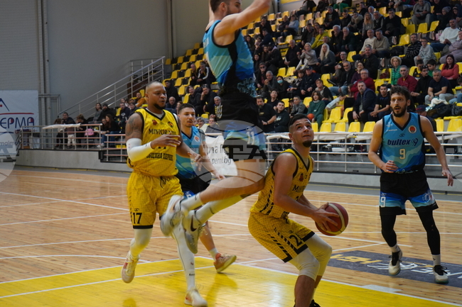 Бяхме по-агресивни и успяхме да свалим отбора на Пловдив под 75 точки, каза треньорът на баскетболния Миньор 2015 Георги Младенов