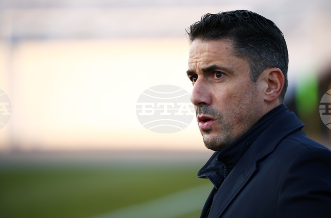 Треньорът на Левски Хулио Веласкес: "Искам да изиграем мача срещу Спартак Варна със зрялост и концентрация"