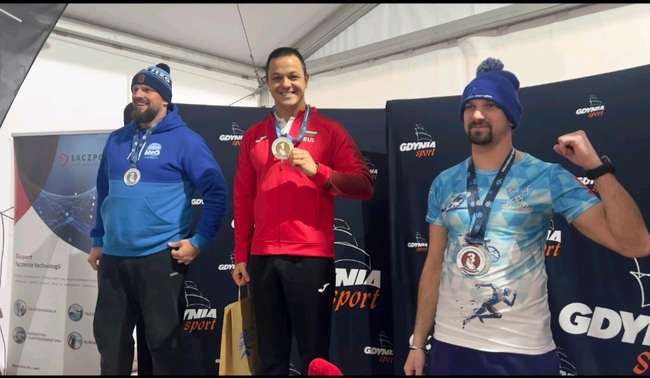 Трето злато за Цанко Цанков на Световната купа по зимно плуване в Балтийско море