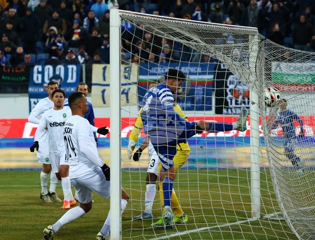 Хулио Веласкес включи ново попълнение в групата на Левски за гостуването на Хебър в Пазарджик