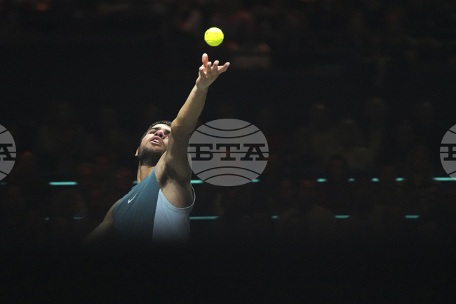 Алкарас стартира с победа в два сета на турнира по тенис в Доха