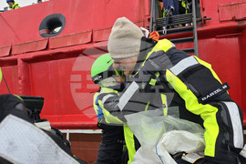 Antarctica - Livingstone Island - Base - Fifth Group - Reception