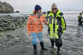 Antarctica - Livingstone Island - Base - Fifth Group - Reception