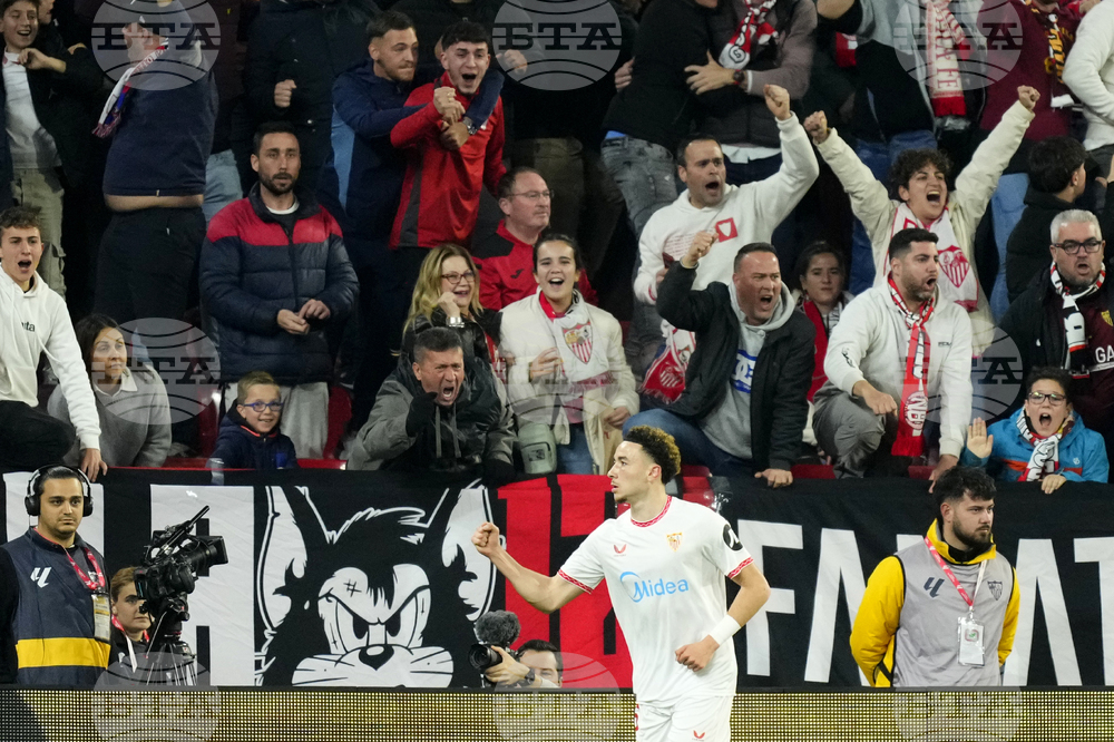 Севиля надви Жирона за първата си победа в испанското първенство