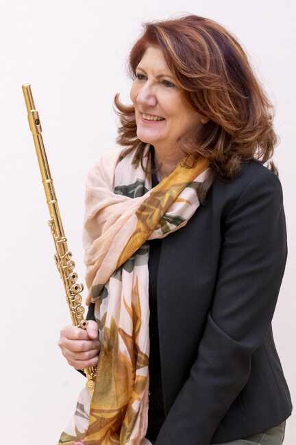 Flutist Luisa Sello to Perform in Sofia