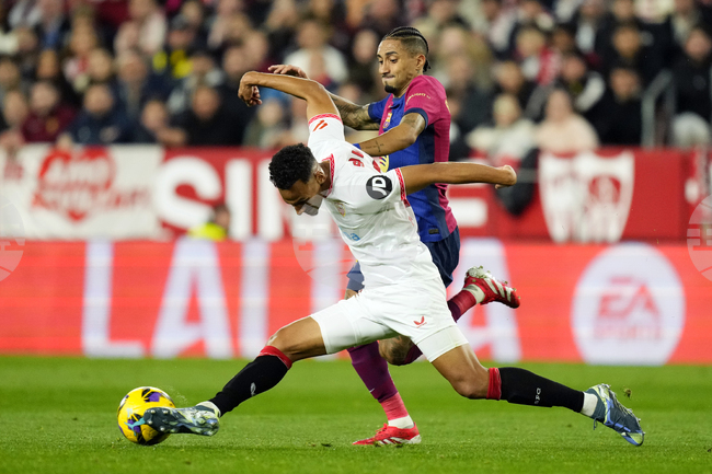 Севиля надви Лас Палмас и прекъсна серията си от осем мача без победа в Ла Лига