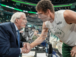 76ers Bucks Basketball