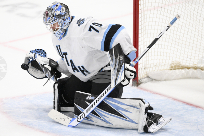 Вратарят Карел Веймелка подписа нов договор с Юта