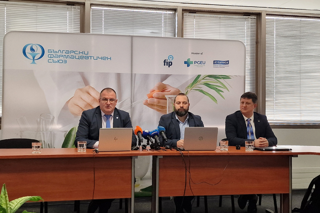 В рамките на пет минути 78% от жителите на страната ни достигат до аптека, каза магистър-фармацевт Светослав Крумов